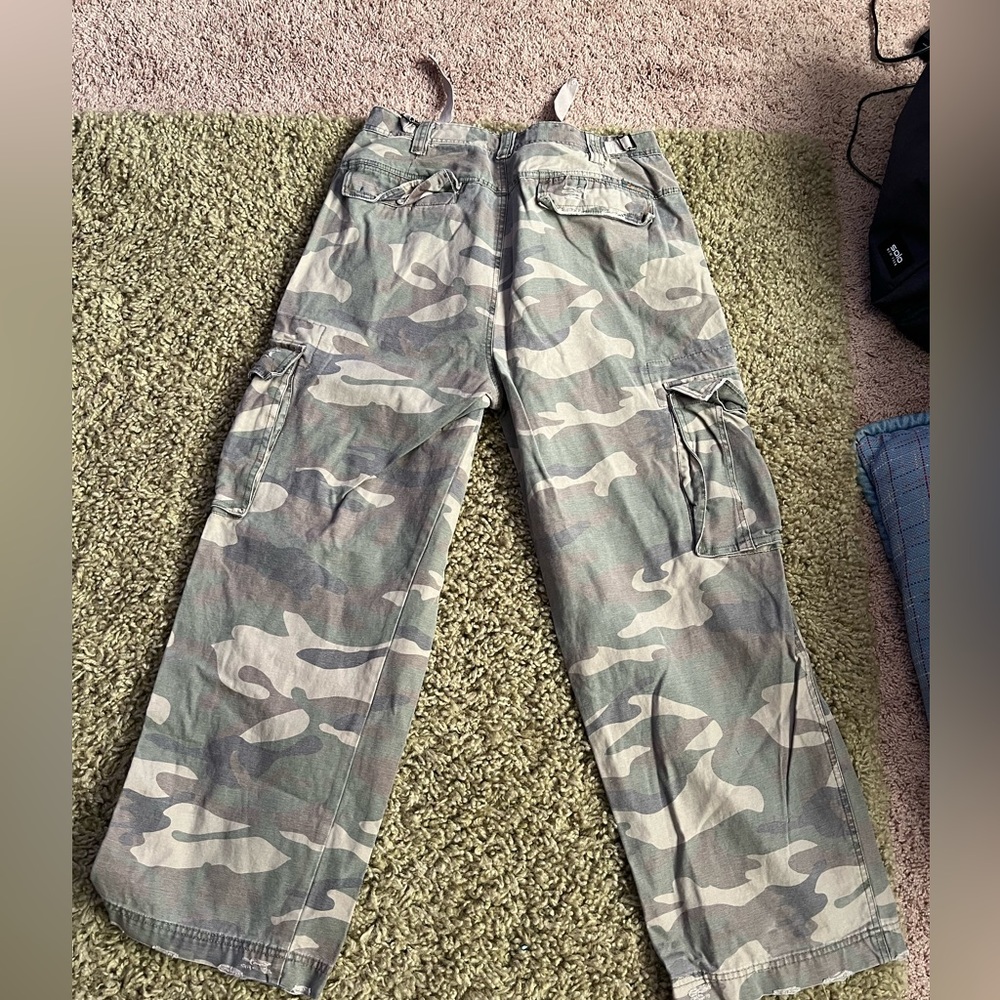 Green Camo cargo pants Sz 36